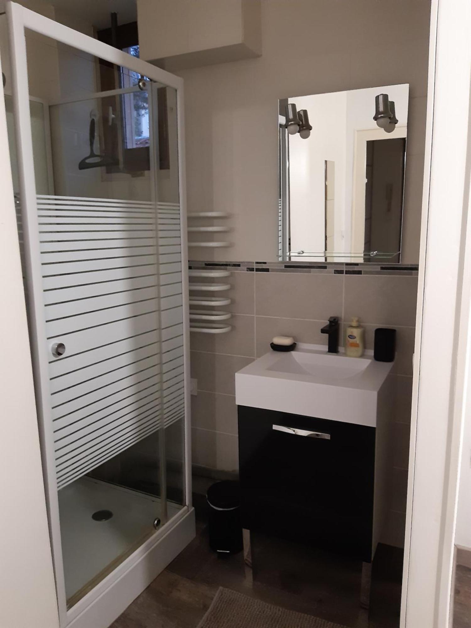 Joli Appartement T2 Agglo Troyes Sainte-Savine Exterior foto